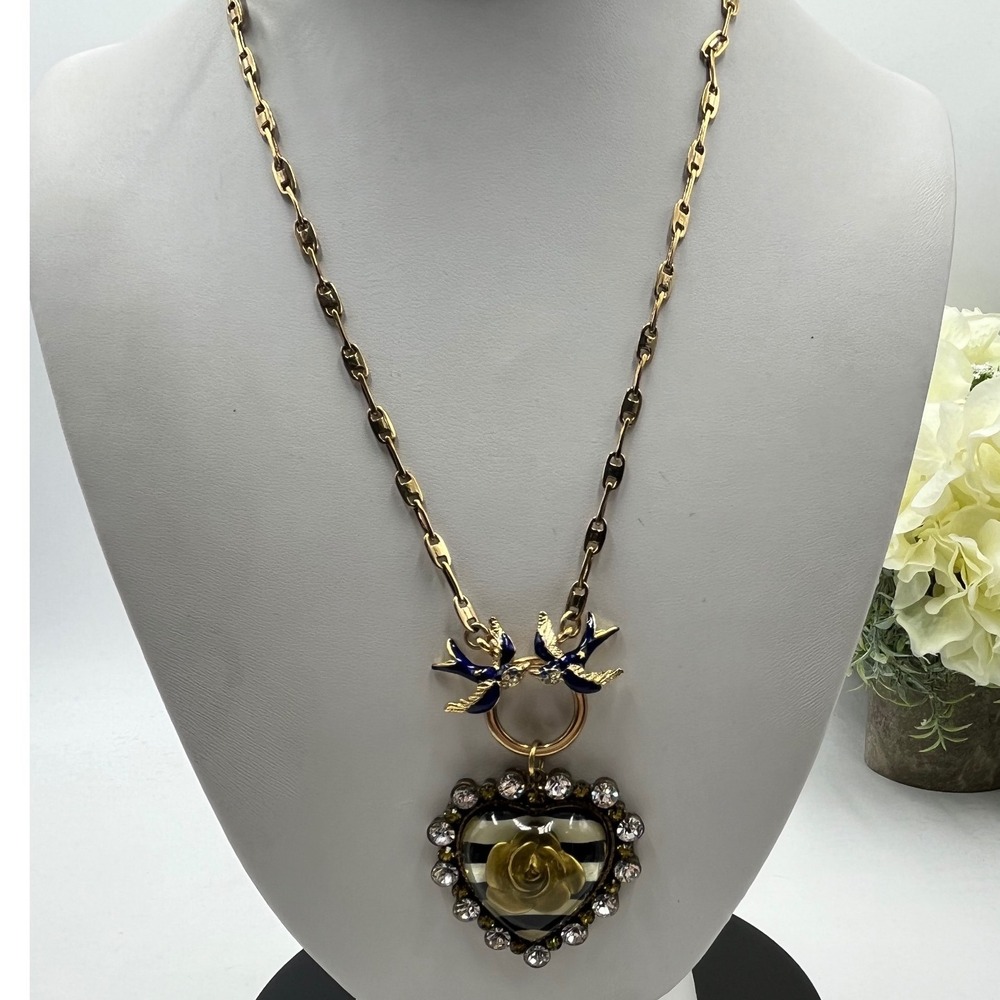 Betsey Johnson In‎ the Navy Nautical Heart Rhinestone Necklace
White Blue Gold